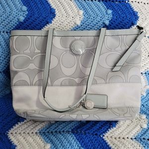 - 😀- GUC Coach Bag